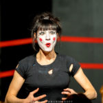 PIED ROUGE DANS "BANG BANG"